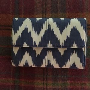 Jewell by Thirty-One Chevron Print Crossbody Purse NWOT